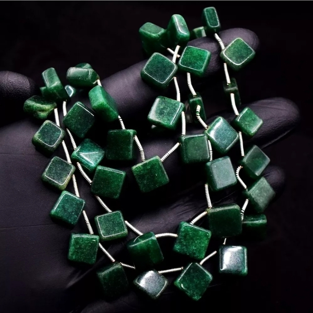 NWT Emerald Gemstone 3 Strand 493 Cts Square Cube Necklace Natural Adustable - Picture 2 of 7